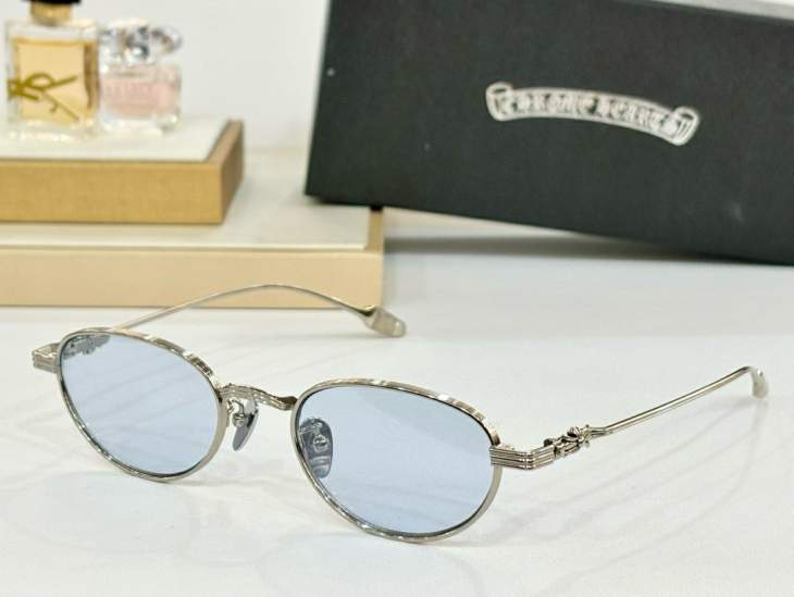 Picture of Chrome Hearts Sunglasses _SKUfw57452768fw